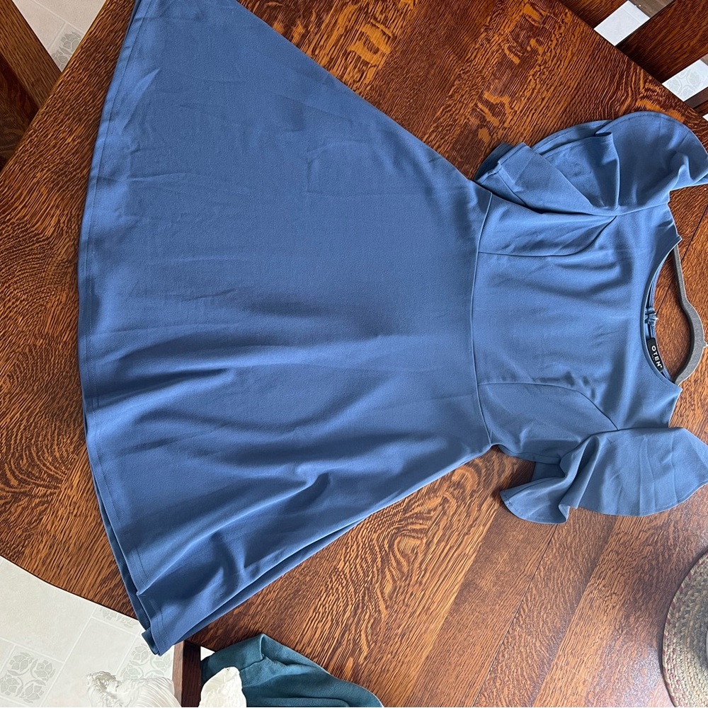 Cute blue dress with pockets